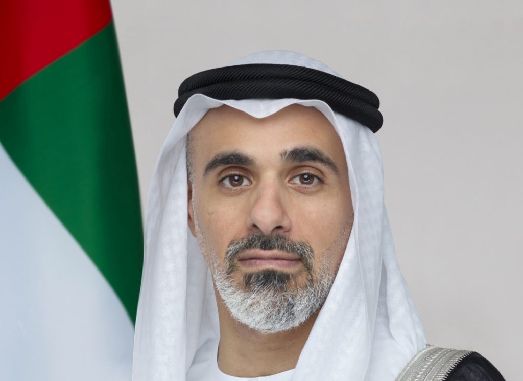 خالد بن محمد يعتمد إطلاق مشروع قناة ياس السكني