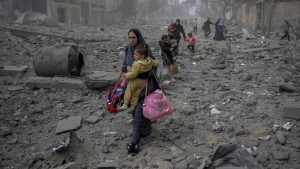 مطالبات أممية بمحاسبة الاحتلال.. إسرائيل تمنع مدير أونروا من دخول غزة