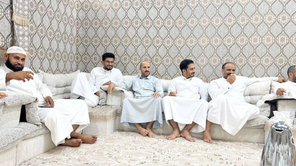 الحُرّث.. أطباق في آنية الفخار والحجر