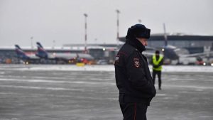 استنفار بمطار موسكو ومركز تجاري.. ولجنة روسية تعلن مقتل وإصابة 317 شخصاً