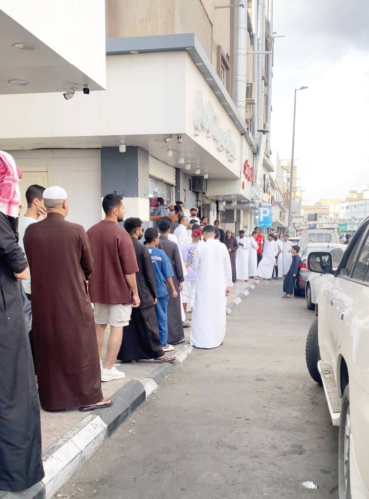 شارع عكاظ يجمع شمل «عُتقيّة الطائف»
