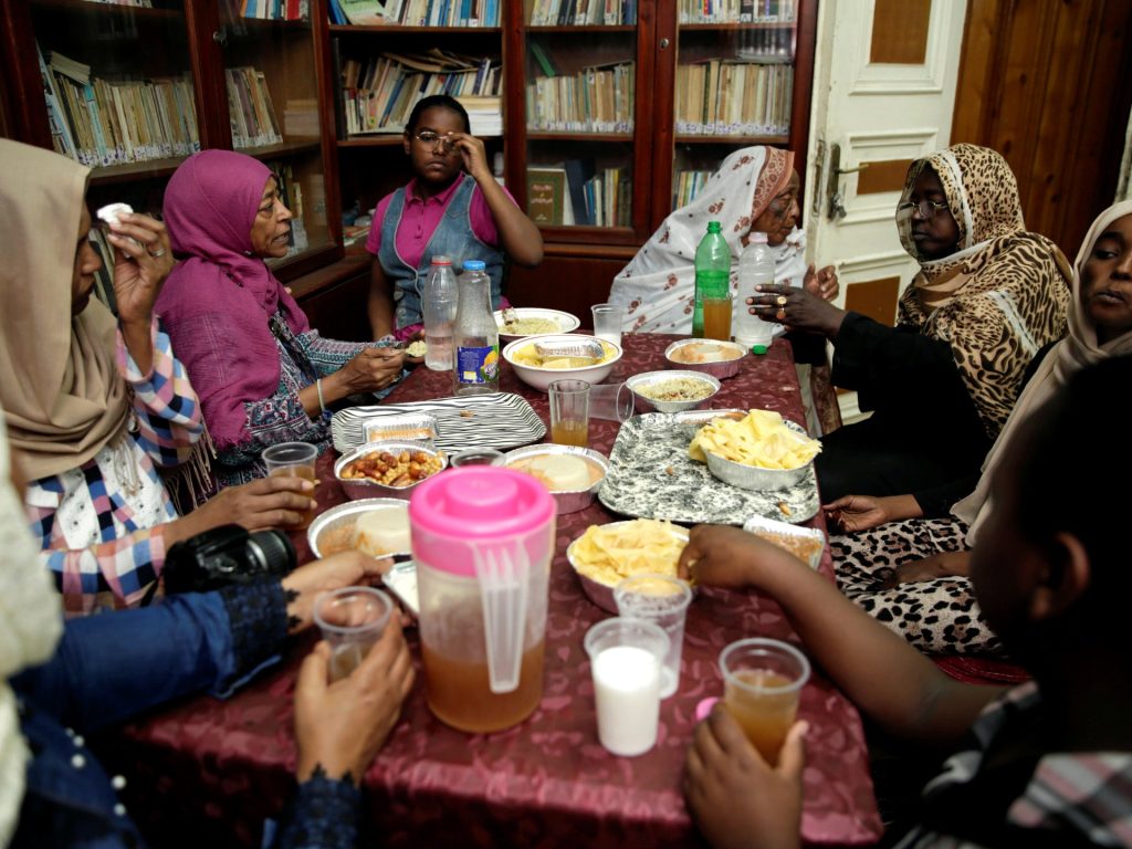 كيف يقضي النازحون السودانيون رمضان في مصر؟