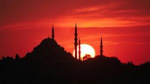 موعد الإفطار وآذان المغرب اليوم 21 رمضان 1445