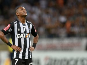 إلقاء القبض على البرازيلي روبينيو بعد قرار حبسه 9 سنوات لإدانته بالاغتصاب