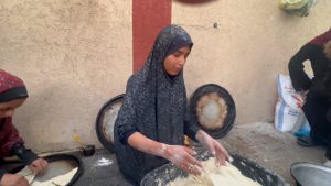 شاهد.. كيف تقضي المرأة الفلسطينية بغزة يومها العالمي؟