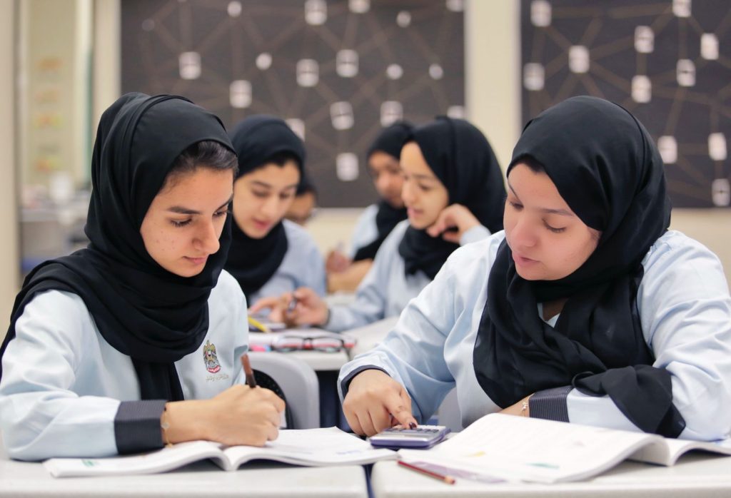 طلبة “الحكومية والخاصة” يستأنفون دوامهم الدراسي الاثنين المقبل