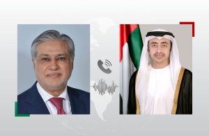 عبدالله بن زايد ووزير خارجية باكستان يبحثان هاتفيا علاقات التعاون والشراكة الاستراتيجية