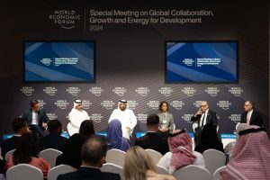 الإمارات تستعرض تطوير قطاعها السياحي في المنتدى الاقتصادي