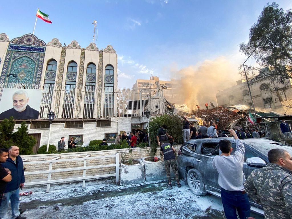 صحف عالمية: إيران تواجه سؤالا إستراتيجيا وجميع الاحتمالات مفتوحة