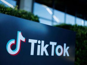 خوفا من “السلوك الإدماني”.. تيك توك تعلق ميزة المكافآت في تطبيقها الجديد “تيك توك لايت”