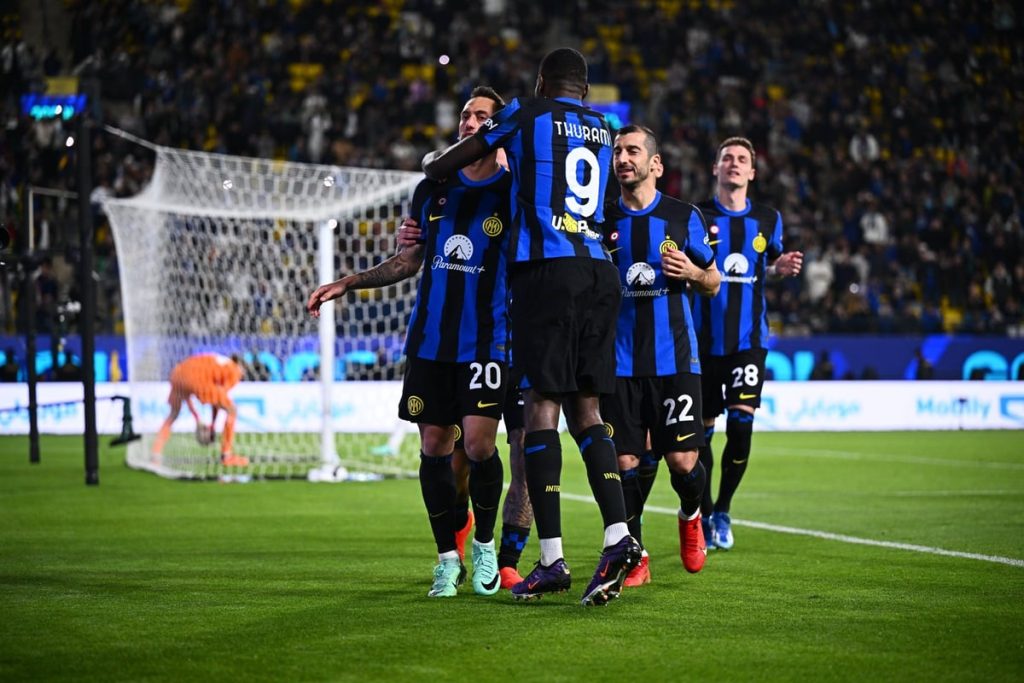 إنتر ميلان يُتوّج بلقب الدوري الإيطالي للمرة العشرين في تاريخه