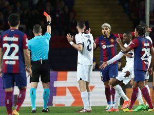 إقصاء برشلونة من دوري الأبطال يشعل النار في الكامب نو