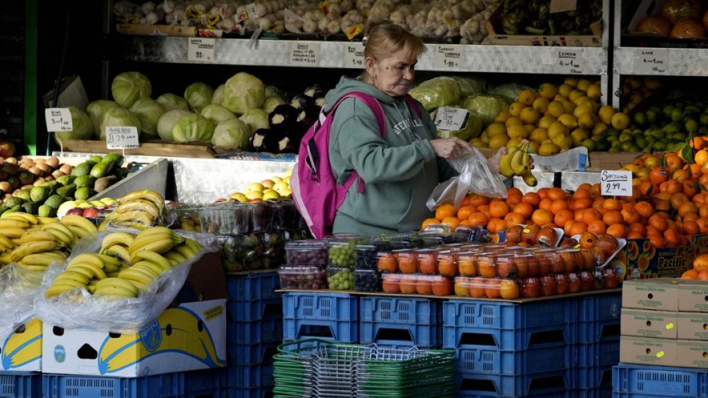 ما بعد الذروة: كيف شكلت أزمة التضخم اقتصاد المملكة المتحدة؟