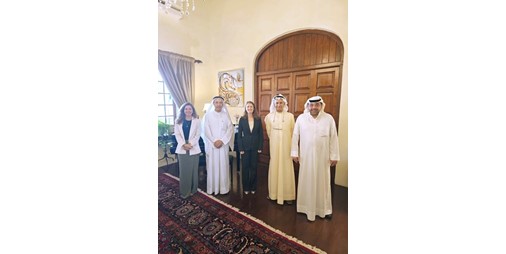 السفيرة البريطانية أقامت مأدبة غداء على شرف رؤساء تحرير عدد من الصحف