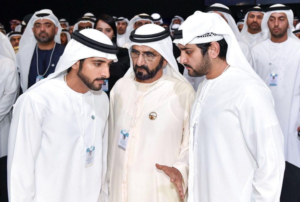 محمد بن راشد يصدر مرسوماً بتشكيل «مجلس دبي»