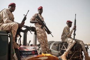ينتمون للجيش والدعم السريع.. عقوبات أوروبية على 6 عسكريين سودانيين