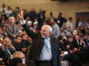هل يصبح جواد ظريف “صانع الملوك” بالمشهد السياسي الإيراني؟