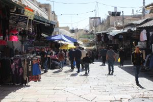 القدس تقصُر عيدها على الشعائر الدينية