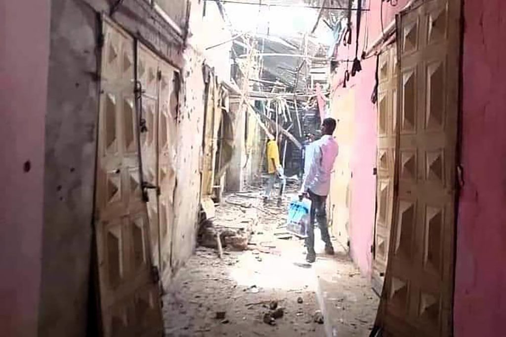 القصف المدفعي متواصل على الفاشر والنازحون فقدوا كل شيء
