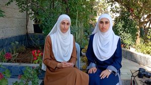 شقيقتان ترويان تفاصيل مأساوية عن الأسيرات الفلسطينيات