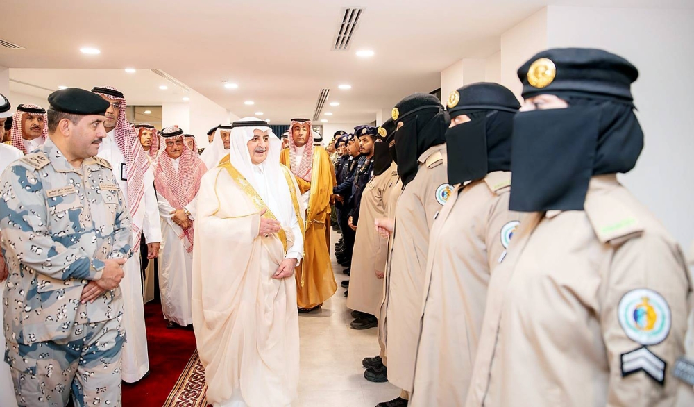 تفقّد منفذ حالة عمار.. أمير تبوك: نعتز بـ 350 متطوعاً يخدمون الحجاج