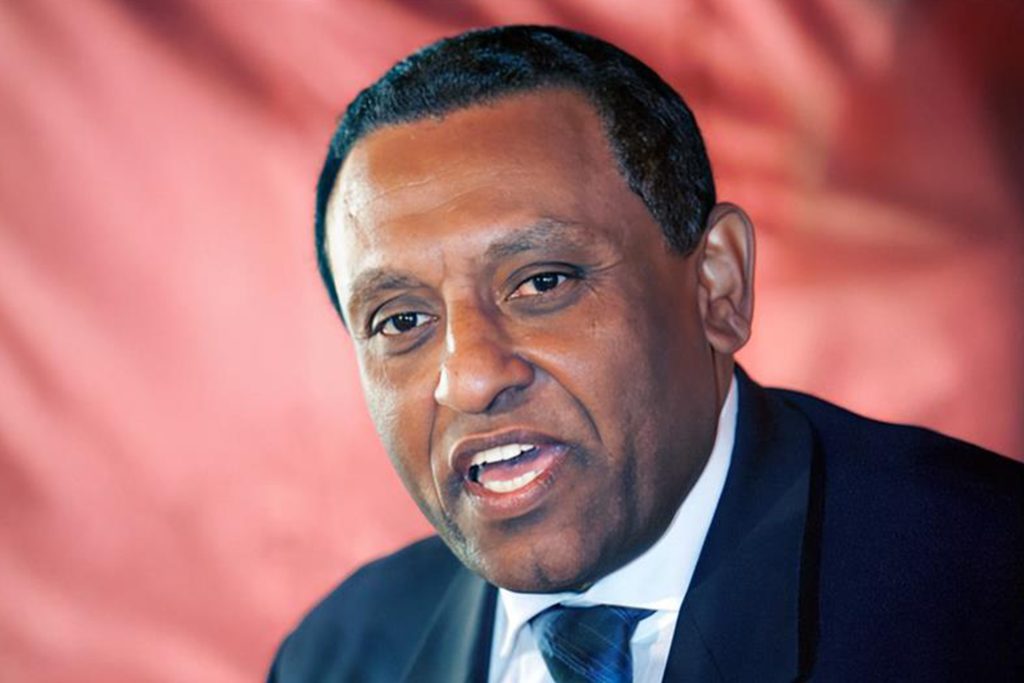 هل ينجح كامل إدريس في فتح الأفق السياسي بالسودان؟