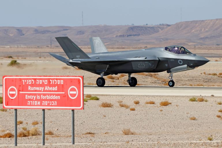 أراضي مقاتلة سلاح الجو إسرائيلي F-35