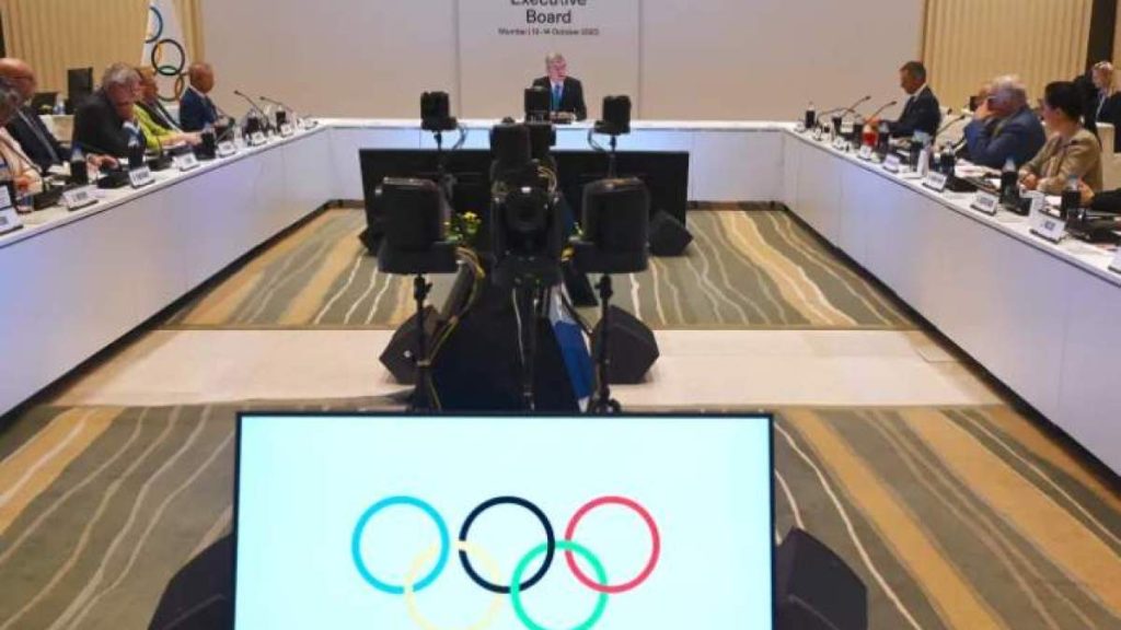 انقسام رياضي حاد في لبنان وانبثاق لجنتين أولمبيتين يهدد بإيقاف دولي