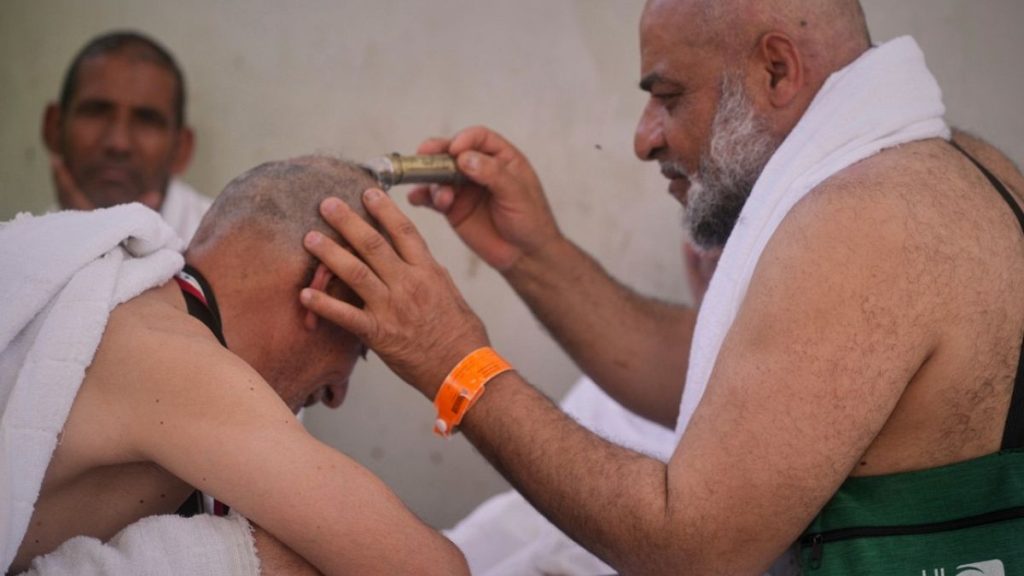 في ظل إغلاق الأجواء الإيرانية… ما مصير الحجاج الإيرانيين في السعودية؟