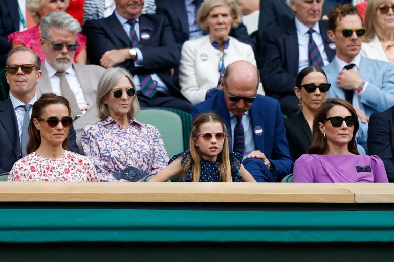 14 يوليو ، 2024 ؛ لندن ، المملكة المتحدة ؛ Hrh The Princess of Wales تشاهد من The Royal Box مع ابنتها Hrh Princess Charlotte من ويلز (M) والأخت السيدة Pippa Matthews (L) خلال المباراة بين كارلوس ألكاراز (ESP) ونوفاك ديوكوفيتش (SRB) (كلاهما لم يتم تصويرهم) في غنتانغنغنز في ويمبلين. الائتمان الإلزامي: جيف بيرك-USA اليوم الرياضة