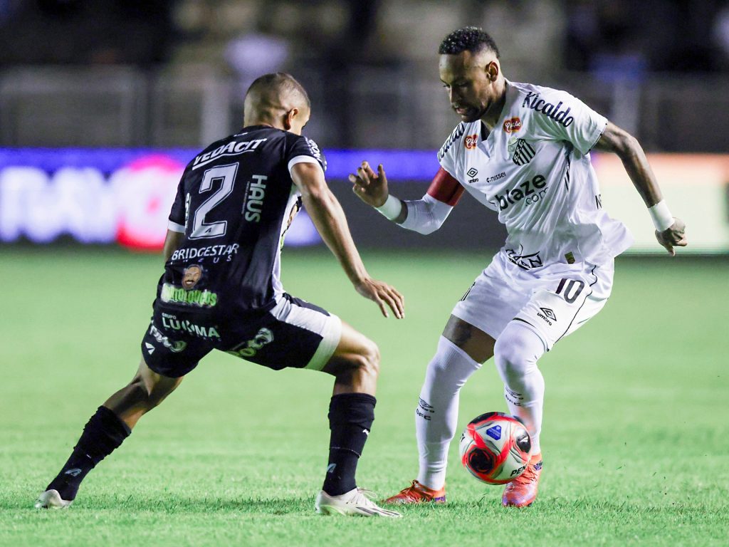 البرازيل تعتقل عصابة اختلست رواتب لاعبي كرة القدم