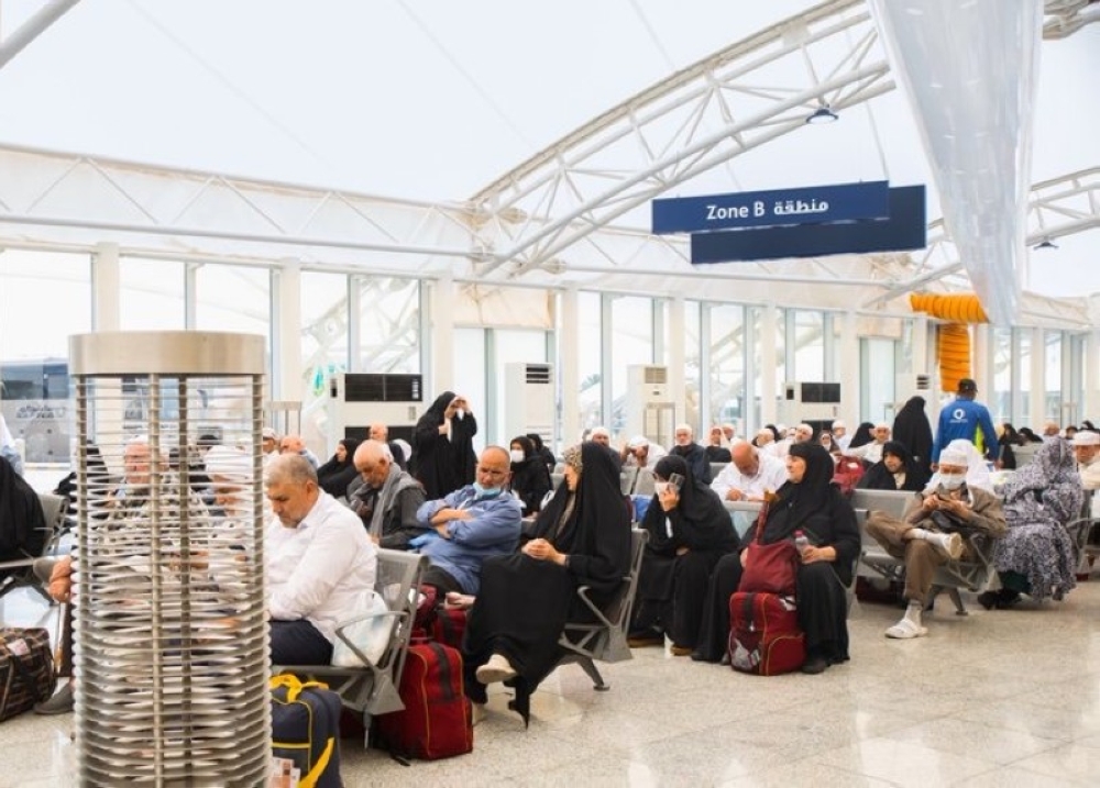 مغادرة أولى رحلات الحجاج الإيرانيين إلى جديدة عرعر
