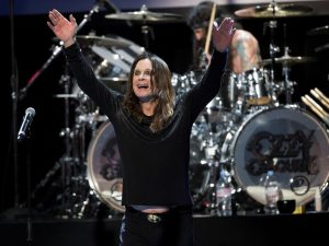 يموت Ozzy Osbourne ، Black Sabbath Frontman وأيقونة المعادن الثقيلة ، في 76