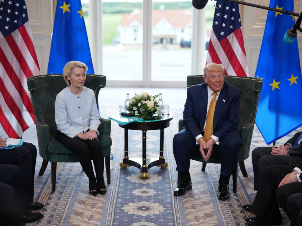 ترامب: على إسرائيل اتخاذ قرار بشأن غزة ولا أعتقد أن هناك مجاعة