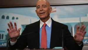 “عُد إلى بلادك”.. عاصفة الغضب تتّسع في لبنان بعد تصريحات باراك وتدفعه لاختصار جولته في الجنوب