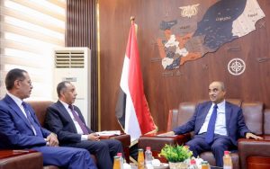 الريال اليمني يتعافى بشكل ملحوظ.. والحكومة تبدأ حملاتها لضبط السلع العذائية