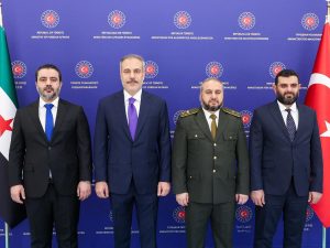 تركيا تعتزم مساعدة سوريا بأنظمة أسلحة ووسائل لوجيستية