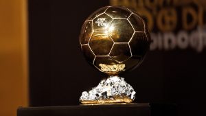 رونالدو: الكرة الذهبية جائزة وهمية