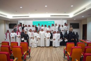 «بيئة جازان» تعرّف ذوي الإعاقة بخدمات منصة «نما»