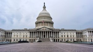 مجلس الشيوخ الأميركي يرفض خطة لإنهاء الإغلاق الحكومي.. والبيت الأبيض يحذّر من تسريح موظفين