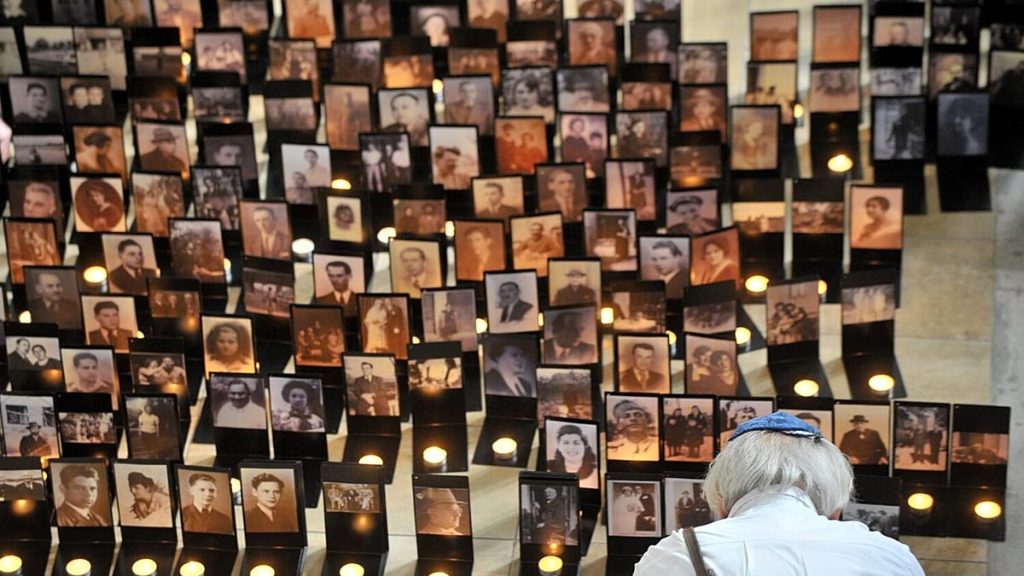 أكبر ميزانية في تاريخ التعويضات.. ألمانيا ترصد مليار دولار لرعاية الناجين من الهولوكوست