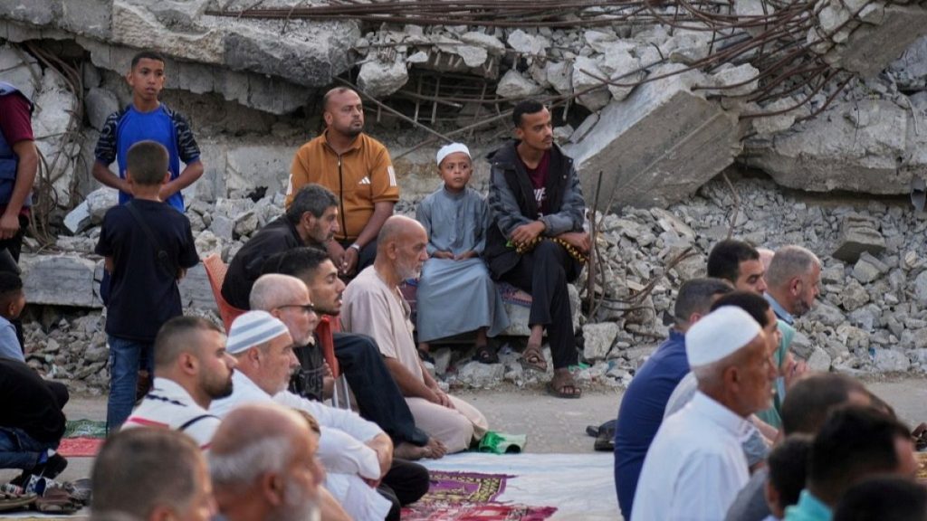 غزة: تدمير واسع لدور العبادة واستهدافٌ للرموز الدينية منذ بداية الحرب