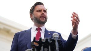 فانس يبرّر قرار استئناف الاختبارات النووية: “ضمان لفعالية الترسانة وجزء مهم من الأمن القومي”