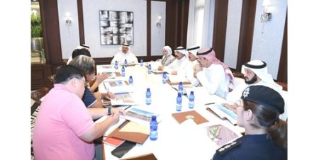 محافظ الفروانية: دعم أي مبادرات تسهم في تطوير الخدمات والمظهر العام