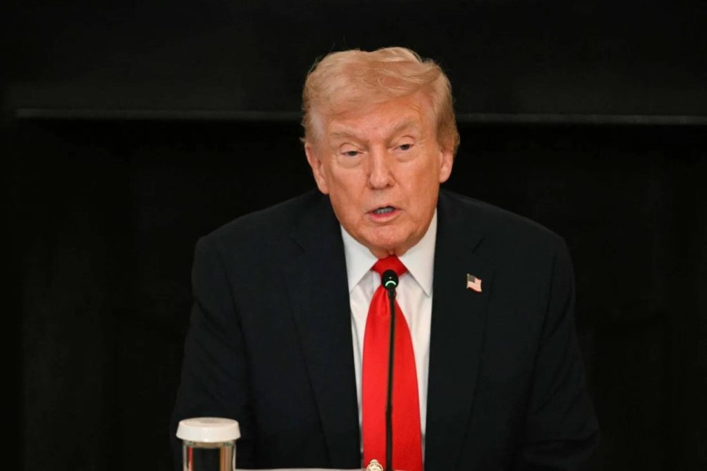 بعد تلقيه دعوة من السيسي.. ترمب: سأتوجه إلى مصر لحضور توقيع اتفاق غزة