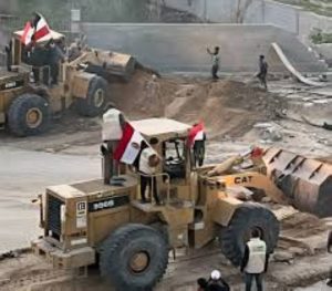 معدات مصرية تدخل غزة للبحث عن الرهائن الإسرائيليين