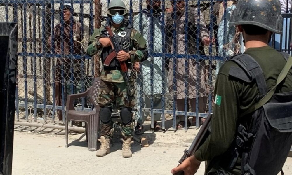 فشل محادثات باكستان وأفغانستان: وزير الإعلام يعلن التفاصيل