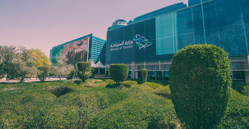 خبير: العقوبات على منشآت الإيواء غير الملتزمة بالتوطين مؤثرة لضمان الجودة