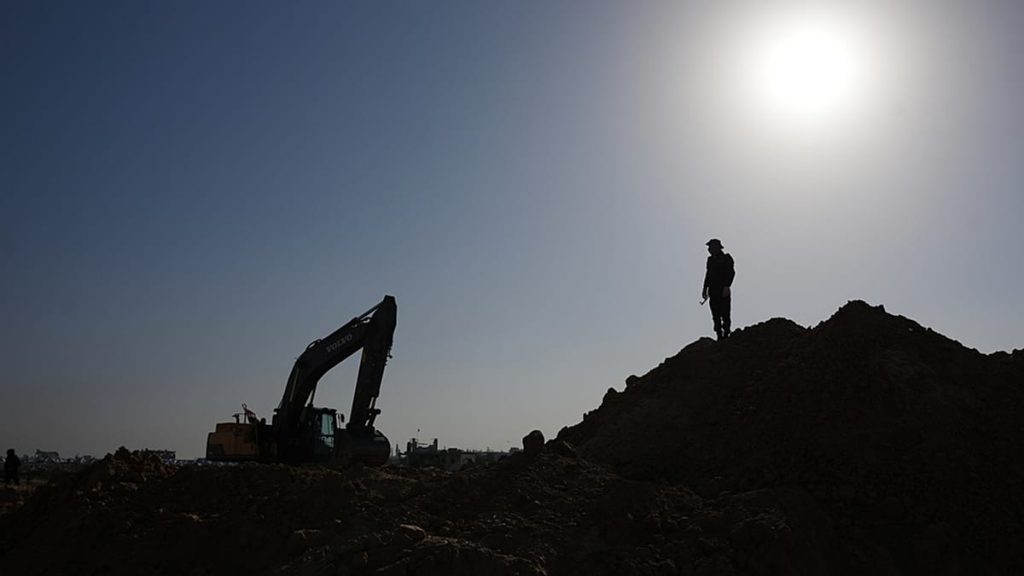 الجيش الإسرائيلي يُعلن العثور على جثث 9 مقاتلين فلسطينيين داخل الانفاق في شرق رفح