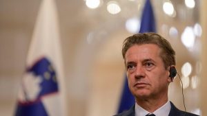 سلوفينيا تواجه انتقادات بعد قانون يصنف أحياء “غجر الروما” كمناطق أمنية